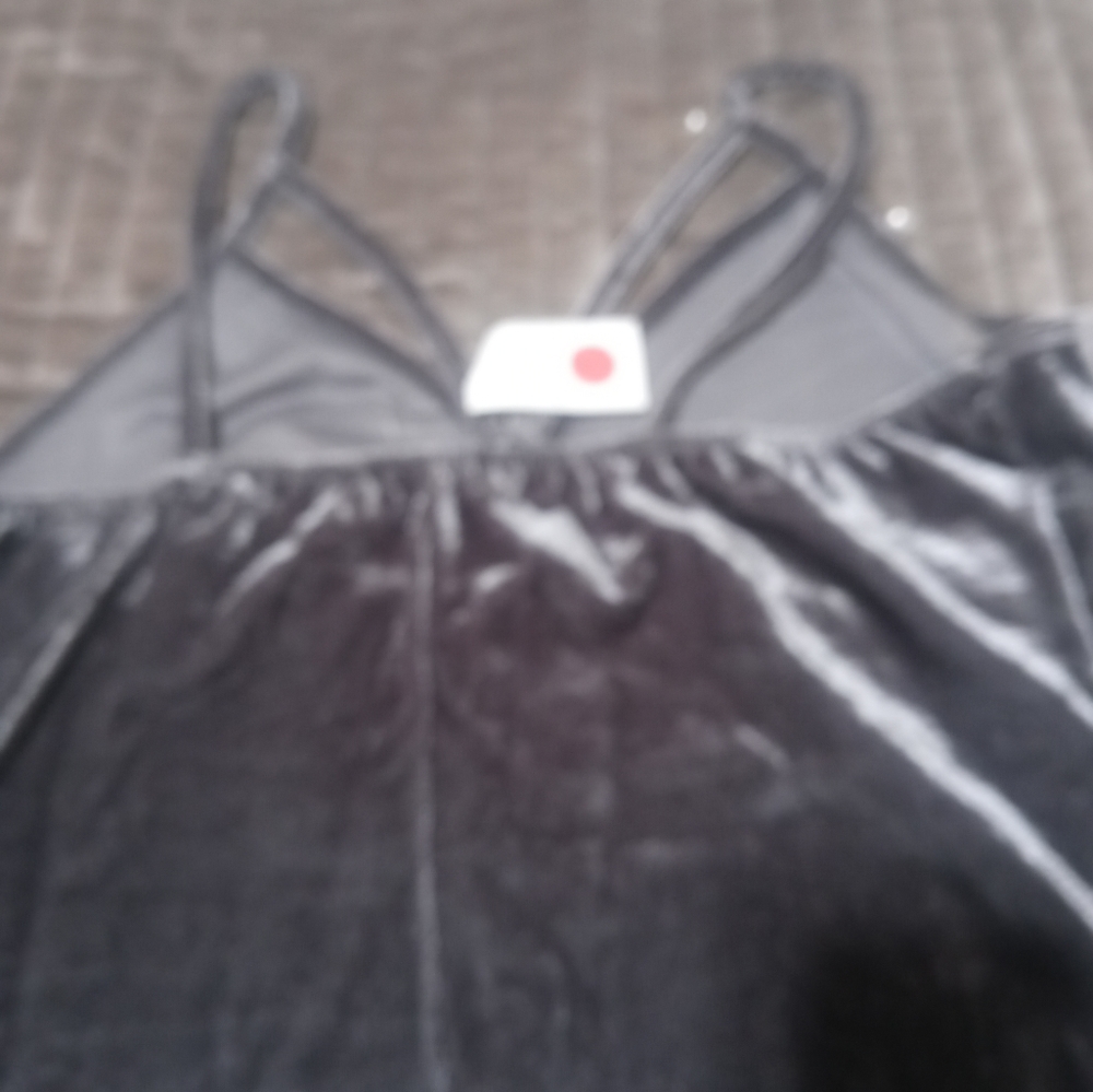 Dress - Picture 3 of 4